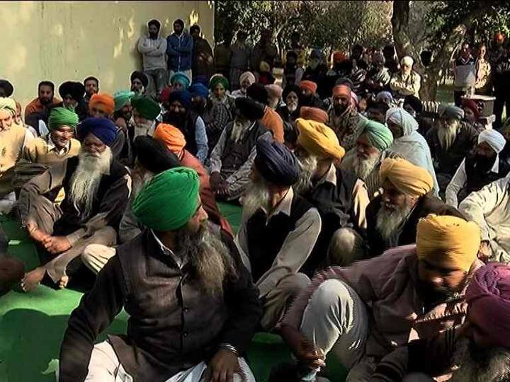 ਧਰਨੇ ਨੂੰ ਸੰਬੋਧਨ ਕਰਦਿਆਂ ਜਥੇਬੰਦੀ ਦੇ ਸੂਬਾ ਵਿੱਤ ਸਕੱਤਰ ਮਾਨ ਸਿੰਘ ਨੇ ਕਿਹਾ ਕਿ ਪੰਜਾਬ ਸਰਕਾਰ ਨੂੰ ਹਰਿਆਣਾ ਵਾਂਗ ਗੰਨੇ ਦਾ ਰੇਟ 350 ਰੁਪਏ ਪ੍ਰਤੀ ਕੁਇੰਟਲ ਕਰਨਾ ਚਾਹੀਦਾ ਹੈ। ਉਨ੍ਹਾਂ ਕਿਹਾ ਪੰਜਾਬ ਵਿੱਚ ਆਲੂ ਰੁਲ ਰਿਹਾ ਹੈ। ਸਰਕਾਰ ਨੂੰ ਹਰਿਆਣਾ ਵਾਂਗ ਹੀ ਕਿਸਾਨਾਂ ਤੋਂ ਆਲੂ ਖ਼ਰੀਦਣਾ ਚਾਹੀਦਾ ਹੈ। ਕਿਸਾਨ ਆਗੂਆਂ ਨੇ ਮਿੱਲ ਨੂੰ ਚਿਤਾਵਨੀ ਦਿੱਤੀ ਹੈ ਕਿ ਜੇਕਰ ਉਨ੍ਹਾਂ ਨੂੰ ਰਹਿੰਦਾ ਬਕਾਇਆ ਨਾ ਮਿਲਿਆ ਤਾਂ ਸੰਘਰਸ਼ ਨੂੰ ਹੋਰ ਤੇਜ਼ ਕੀਤਾ ਜਾਵੇਗਾ।