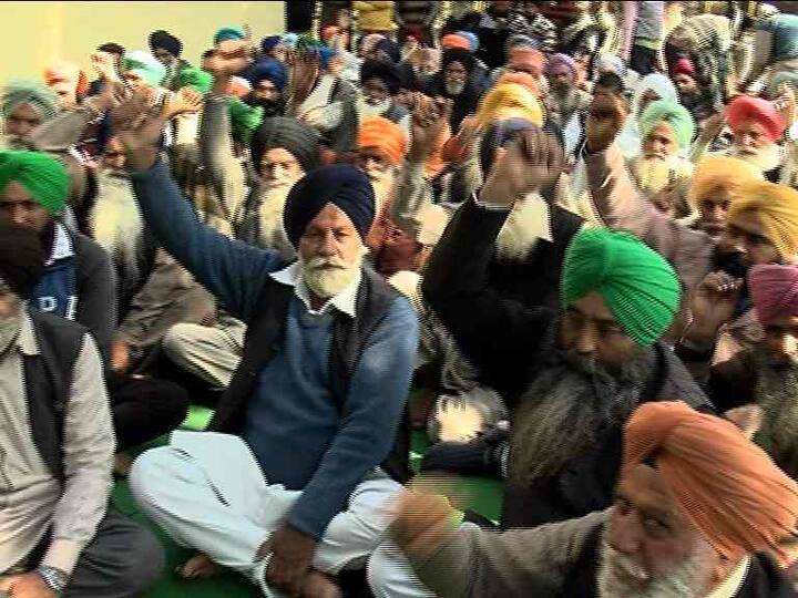 ਧਰਨੇ ਨੂੰ ਸੰਬੋਧਨ ਕਰਦਿਆਂ ਜਥੇਬੰਦੀ ਦੇ ਸੂਬਾ ਮੀਤ ਪ੍ਰਧਾਨ ਮੇਹਰ ਸਿੰਘ ਥੇੜ੍ਹੀ ਨੇ ਕਿਹਾ ਕਿ ਪੰਜਾਬ ਸਰਕਾਰ ਨੇ ਕਿਸਾਨਾਂ ਨਾਲ ਵਾਅਦਾ ਕੀਤਾ ਸੀ ਕਿ ਕਰਜ਼ਾ ਕੇ ਕੁਰਕੀ ਖ਼ਤਮ ਕੀਤੀ ਜਾਏਗੀ ਤੇ ਫ਼ਸਲ ਦੀ ਪੂਰੀ ਰਕਮ ਮਿਲੇਗੀ। ਹਾਲਤ ਇਹ ਹੈ ਕਿ ਨਾ ਕਰਜ਼ਾ ਖ਼ਤਮ ਕੀਤਾ, ਨਾ ਹੀ ਕੁਰਕੀ ਤੇ ਫ਼ਸਲ ਦੀ ਪੂਰੀ ਰਕਮ ਲਈ ਕਿਸਾਨਾਂ ਨੂੰ ਸੜਕਾਂ 'ਤੇ ਧਰਨੇ ਲਾਉਣੇ ਪੈ ਰਹੇ ਹਨ। 