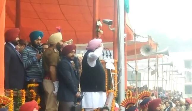 ਮੁੱਖ ਮੰਤਰੀ ਕੈਪਟਨ ਅਮਰਿੰਦਰ ਸਿੰਘ ਨੇ ਆਪਣੇ ਜੱਦੀ ਸ਼ਹਿਰ ਪਟਿਆਲਾ ਵਿੱਚ ਝੰਡਾ ਫਹਿਰਾਉਣ ਦੀ ਰਸਮ ਅਦਾ ਕੀਤੀ। 