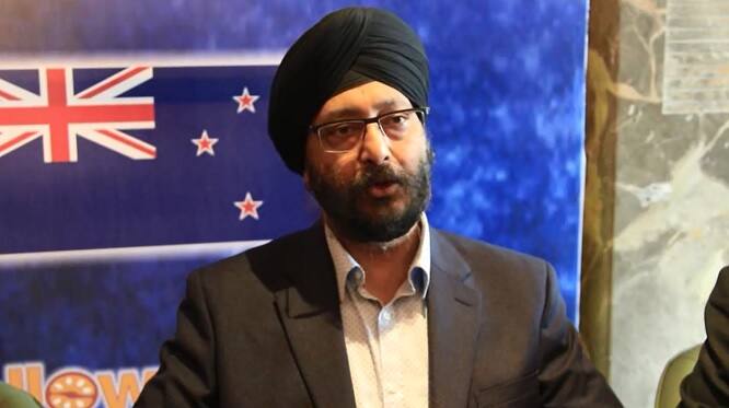 Newzeland-mp-Kamaljeeet-Singh-Bakhshi-2