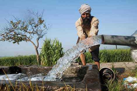 tubewell's power bill starts in Punjab Farmer associations warns Captain govt in Punjab  ਮੋਟਰਾਂ 'ਤੇ ਬਿਜਲੀ ਬਿੱਲ ਵਿਰੁੱਧ ਡਟੀਆਂ ਕਿਸਾਨ ਜਥੇਬੰਦੀਆਂ, ਕੈਪਟਨ ਨੂੰ ਕੀਤਾ ਖ਼ਬਰਦਾਰ