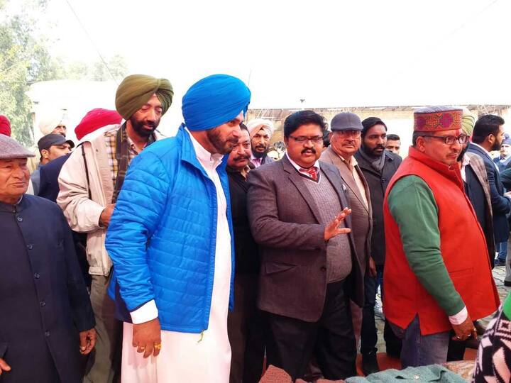 ਜ਼ਿਕਰਯੋਗ ਹੈ ਕਿ ਪਿਛਲੀ ਸਰਕਾਰ ਦੇ ਉਪ ਮੁੱਖ ਮੰਤਰੀ ਸੁਖਬੀਰ ਬਾਦਲ ਨੇ ਵੀ ਹਰੀਕੇ ਝੀਲ ਨੂੰ ਸੈਲਾਨੀਆਂ ਦੀ ਖਿੱਚ ਦਾ ਕੇਂਦਰ ਬਣਾਉਣ ਲਈ ਉੱਥੇ ਪਾਣੀ ਵਾਲੀ ਬੱਸ ਚਲਾਉਣ ਦਾ ਫੈਸਲਾ ਕੀਤਾ ਸੀ। ਇਸ ਨੂੰ ਕਾਂਗਰਸ ਸਰਕਾਰ ਬਣਨ ਤੋਂ ਬਾਅਦ ਮੌਜੂਦਾ ਕੈਬਨਿਟ ਮੰਤਰੀ ਸਿੱਧੂ ਨੇ ਬੰਦ ਕਰ ਦਿੱਤਾ ਸੀ।