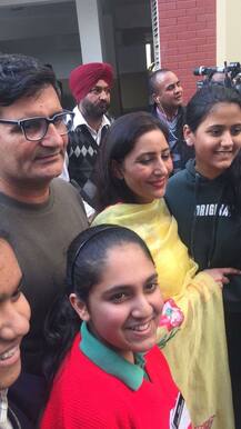 ਜਿੱਤ ਮਗਰੋਂ ਸ਼ੁਭਮਨ ਦੇ ਮਾਪਿਆਂ ਨੇ ਨੱਚ-ਨੱਚ ਪੱਟੀਆਂ ਧੂੜਾਂ