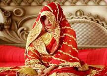 ਪਤੀ ਧਾਰਦਾ ਨਾਗ ਦਾ ਰੂਪ, ਅੱਕੀ ਪਤਨੀ ਨੇ ਮੰਗਿਆ ਤਲਾਕ