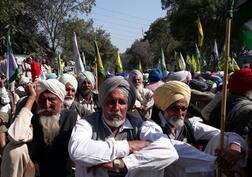 ਕਰਜ਼ਾ ਮਾਫ਼ੀ ਦਾ ਘੋਲ: ਦੋ ਹਜ਼ਾਰ ਕਿਸਾਨਾਂ 'ਤੇ ਕੇਸ ਦਰਜ