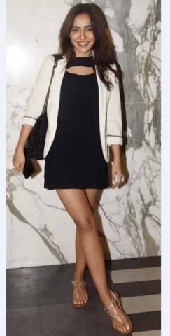 'ਸੁਨੋ ਨਾ ਸੰਗੇਮਰਮਰ' ਨਾਲ ਪ੍ਰਸਿੱਧ ਹੋਈ ਨੇਹਾ ਸ਼ਰਮਾ ਵੀ ਪੈਡਮੈਨ ਦੀ ਸਕਰੀਨਿੰਗ ਮੌਕੇ ਹਾਜ਼ਰ ਹੋਈ। 