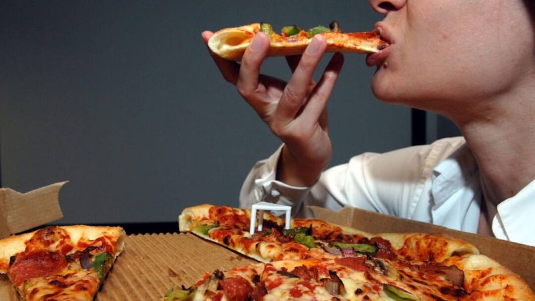 news ਬਰਗਰ, ਪੀਜ਼ਾ ਤੇ ਕੋਲਡ ਡਰਿੰਕ 'ਤੇ ਸ਼ਿਕੰਜਾ