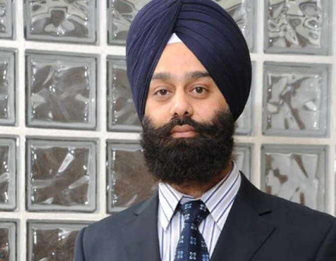 ਚੰਡੀਗੜ੍ਹ: ਸਰਦਾਰਾਂ ਨੇ ਦੁਨੀਆ ਦੇ ਹਰ ਖੇਤਰ ਵਿੱਚ ਝੰਡੇ ਗੱਡੇ ਹਨ। ਅਜਿਹੀ ਕਹਾਣੀ ਅਰਜਨਟੀਨਾ ਦੇ ਸਰਦਾਰ ਸਿਮਰਪਾਲ ਸਿੰਘ ਦੀ ਹੈ। ਅੰਮ੍ਰਿਤਸਰ ਦੇ ਸਿਮਰਪਾਲ ਨੂੰ ਅਰਜਨਟੀਨਾ ਦੇ ਪੀਨਟਸ ਕਿੰਗ (ਮੂੰਗਫਲੀ ਰਾਜਾ) ਕਿਹਾ ਜਾਂਦਾ ਹੈ।