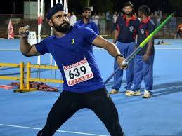 ਦਵਿੰਦਰ ਨੇ ‘ਏਬੀਪੀ ਸਾਂਝਾ’ ਨਾਲ ਫੋਨ ‘ਤੇ ਗੱਲਬਾਤ ਦੌਰਾਨ ਕਿਹਾ ਕਿ ਦੇਸ਼ ਲਈ ਤਗਮਾ ਜਿੱਤ ਕੇ ਉਹ ਖੁਸ਼ ਹੈ ਪਰ ਇਸ ਪ੍ਰਦਰਸ਼ਨ ਨਾਲ ਸੰਤੁਸ਼ਟ ਨਹੀਂ। 