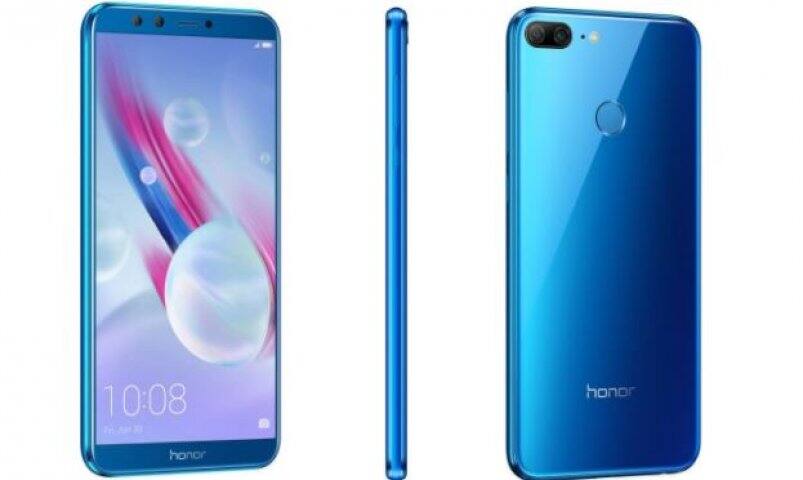 honor-9-lite-sold-out-in-just-6-minute ਸਿਰਫ 6 ਮਿੰਟ 'ਚ ਮੁੱਕ ਗਿਆ ਚਾਰ ਕੈਮਰਿਆਂ ਵਾਲਾ ਫੋਨ