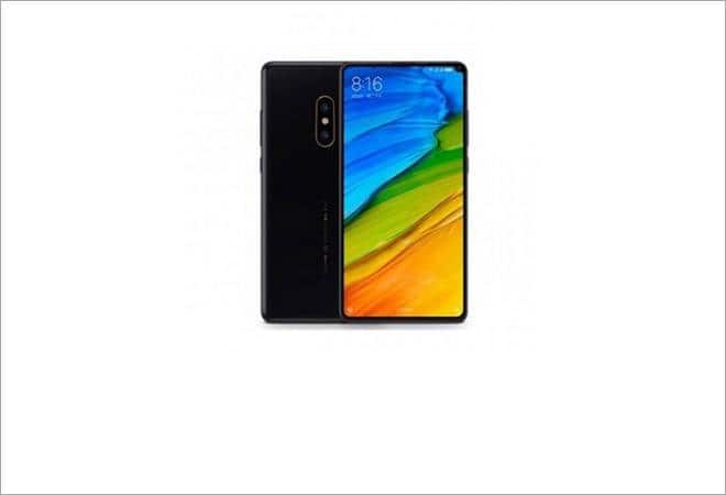 ਸ਼ਿਓਮੀ Mix 2s ਵਿੱਚ ਕੈਮਰੇ ਲਈ Sony IMX363 ਸੈਂਸਰ ਦਾ ਇਸਤੇਮਾਲ ਕਰ ਸਕਦੀ ਹੈ। Sony ਦਾ ਇਹ ਸੈਂਸਰ ਰਾਤ ਵੇਲੇ ਘੱਟ ਰੌਸ਼ਨੀ ਵਿੱਚ ਸ਼ਾਨਦਾਰ ਤਸਵੀਰਾਂ ਖਿੱਚ ਸਕਦਾ ਹੈ। ਇਸ ਦਾ ਡਿਜ਼ਾਇਨ ਵੀ ਆਈਫੋਨ X ਵਰਗਾ ਹੋ ਸਕਦਾ ਹੈ। ਕੀਮਤ ਕਰੀਬ 40 ਹਜ਼ਾਰ ਹੋਵੇਗੀ। ਕੰਪਨੀ ਨੇ ਇਸ ਬਾਰੇ ਅਜੇ ਕੋਈ ਜਾਣਕਾਰੀ ਨਹੀਂ ਦਿੱਤੀ।