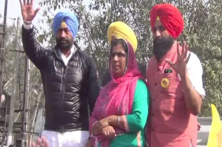 ਸਿਮਰਨਜੀਤ ਬੈਂਸ ਨੇ ਪ੍ਰਦਰਸ਼ਨ ਲਈ ਇਕੱਠੇ ਹੋਏ ਪਾਰਟੀ ਵਰਕਰਾਂ ਦਾ ਧੰਨਵਾਦ ਕੀਤਾ ਤੇ ਚੋਣਾਂ ਵਿੱਚ ਧੱਕੇਸ਼ਾਹੀ ਬਰਦਾਸ਼ਤ ਨਾ ਕਰਨ ਦੀ ਗੱਲ ਵੀ ਕਹੀ। ਡੀ.ਸੀ.ਪੀ. ਅਸ਼ਵਨੀ ਕਪੂਰ ਨੇ ਕਿਹਾ ਕਿ ਪੁਲਿਸ ਕਮਿਸ਼ਨਰ ਨੇ ਏ.ਡੀ.ਸੀ.ਪੀ. ਸਪੈਸ਼ਲ ਬ੍ਰਾਂਚ ਸੁਰੇਂਦਰ ਲਾਂਬਾ ਨੂੰ ਮਾਮਲੇ ਦੀ ਜਾਂਚ ਸੌਂਪੀ ਹੈ। 