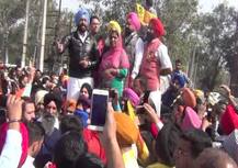ਬੈਂਸ ਤੇ ਖਹਿਰਾ ਦੇ ਪ੍ਰਦਰਸ਼ਨ ਡਰੋਂ ਪੁਲਿਸ ਨੇ ਕੀਤੀ ਕਾਰਵਾਈ