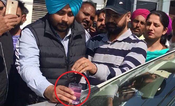 ਇਸ ਇੱਕ-ਦੋ ਮਿੰਟਾਂ ਦੇ ਪ੍ਰਯੋਗ ਅੰਦਰ ਜਦੋਂ ਪਾਣੀ ਦਾ ਰੰਗ ਲਾਲ ਹੋ ਗਿਆ ਤਾਂ ਇਸ ਤੋਂ ਇਹ ਸਾਬਤ ਹੋ ਗਿਆ ਮੁਲਜ਼ਮ ਨੇ ਵਿਜੀਲੈਂਸ ਵੱਲੋਂ ਦਿੱਤੇ ਗਏ ਨੋਟ ਆਪਣੇ ਹੱਥੀਂ ਫੜੇ ਸਨ। ਹੁਣ ਉਸ ਵਿਰੁੱਧ ਕੇਸ ਦਰਜ ਕਰ ਕੇ ਅਗਲੀ ਕਾਰਵਾਈ ਆਰੰਭੀ ਜਾਵੇਗੀ।