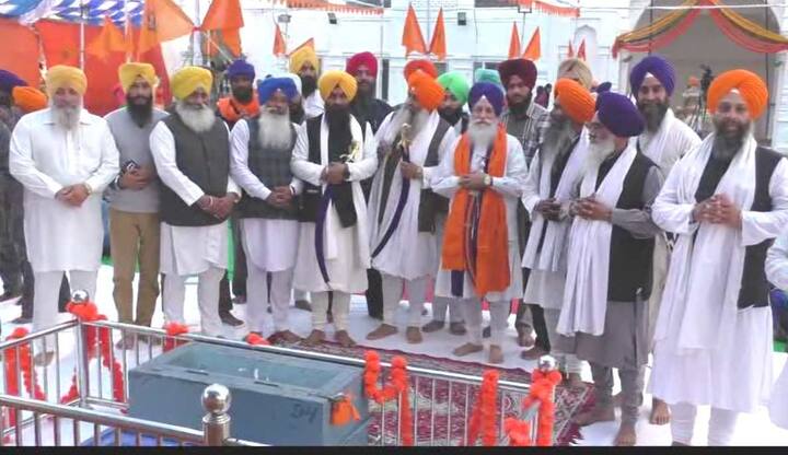 ਇਨ੍ਹਾਂ ਦੇ ਭੋਗ ਦੋ ਮਾਰਚ ਨੂੰ ਪੈਣਗੇ। ਅੱਜ ਨਿਰਮਲ ਭੇਖ ਦੁਆਬਾ ਮੰਡਲ ਵੱਲੋਂ ਨਗਰ ਕੀਰਤਨ ਵੀ ਸਜਾਇਆ ਜਾ ਰਿਹਾ ਹੈ।