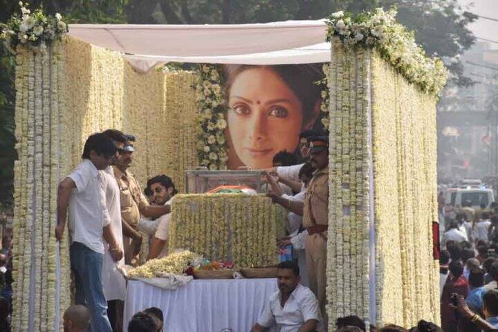 sridevi cremation ਸ਼੍ਰੀਦੇਵੀ ਦੀਆਂ ਅਸਥੀਆਂ ਇੱਥੇ ਹੋਣਗੀਆਂ ਜਾਣਗੀਆਂ ਜਲ ਪ੍ਰਵਾਹ