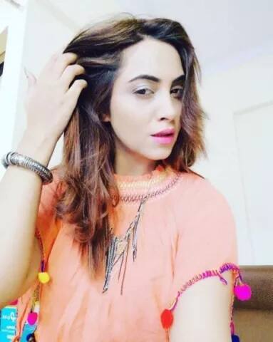 ਇਸ ਲਈ, ਰਮੇਸ਼ ਜੋਸ਼ੀ ਨੇ ਮੁੰਬਈ ਦੇ ਸਮਤਾ ਨਗਰ ਥਾਣੇ ਵਿੱਚ ਅਰਸ਼ੀ ਖਿਲਾਫ ਸ਼ਿਕਾਇਤ ਵੀ ਦਰਜ ਕਰਵਾਈ ਸੀ।
