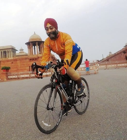 ਨਵੀਂ ਦਿੱਲੀ ਦੇ 50 ਸਾਲਾ ਜਗਦੀਪ ਸਿੰਘ ਨੇ 13 ਮਾਰਚ ਨੂੰ ਭਾਰਤੀ ਸੁਪਰੀਮ ਕੋਰਟ ਵਿੱਚ ਜਨਹਿਤ ਪਟੀਸ਼ਨ ਦਾਇਰ ਕੀਤੀ ਹੈ, ਜਿਸ ਵਿਚ ਉਨ੍ਹਾਂ ਮਾਮਲਿਆਂ ਨਿਪਟਾਰਾ ਕਰਨ ਦੀ ਮੰਗ ਕੀਤੀ ਗਈ, ਜਿਨ੍ਹਾਂ ਵਿੱਚ ਸਿੱਖਾਂ ਨੂੰ ਆਪਣੀ ਦਸਤਾਰ ਪਹਿਨਣ ਦੀ ਇਜਾਜ਼ਤ ਨਹੀਂ ਦਿੱਤੀ ਜਾਂਦੀ, ਖਾਸ ਤੌਰ 'ਤੇ ਨਿੱਜੀ ਸੰਸਥਾਵਾਂ ਵੱਲੋਂ ਕਰਵਾਏ ਜਾਂਦੇ ਸਾਈਕਲਿੰਗ ਇਵੈਂਟਸ ਵਿੱਚ ਅਜਿਹਾ ਹੁੰਦਾ ਹੈ।