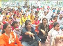 ਅਧਿਆਪਕਾਂ ਦੀਆਂ ਤਨਖਾਹਾਂ ਘਟਾ ਕੈਪਟਨ ਸਰਕਾਰ ਨੇ ਸਹੇੜੀ ਮੁਸੀਬਤ