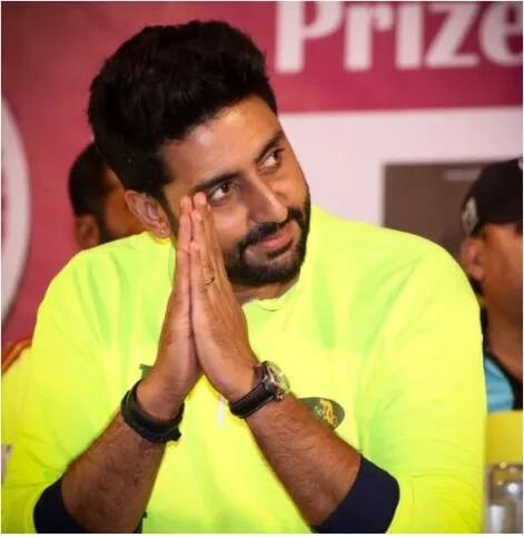 ਵਿੱਕੀ ਕੌਸ਼ਲ ਨੇ ਆਪਣੇ ਸੋਸ਼ਲ ਮੀਡੀਆ ਅਕਾਊਂਟ 'ਤੇ ਇਹ ਤਸਵੀਰਾਂ ਪੋਸਟ ਕਰਕੇ ਲਿਖਿਆ- ਜਦੋਂ ਪਿਆਰ ਦੀ ਲੜਾਈ ਹੁੰਦੀ ਹੈ ਤਾਂ ਸਭ ਜਾਇਜ਼ ਹੁੰਦਾ ਹੈ।