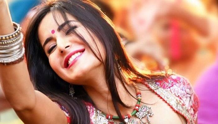 ਪਹਿਲਾਂ ਉਸ ਦੀ ਅਦਾਕਾਰੀ ਤੇ ਡਾਂਸ ’ਤੇ ਸਵਾਲ ਖੜ੍ਹੇ ਹੋਏ ਸੀ ਪਰ ਉਸ ਨੇ ਸਾਰੀਆਂ ਕਮਜ਼ੋਰੀਆਂ ਨੂੰ ਦੂਰ ਕਰਦਿਆਂ ਆਪਣੇ ਆਲੋਚਕਾਂ ਨੂੰ ਖਾਮੋਸ਼ ਕਰਵਾ ਦਿੱਤਾ।