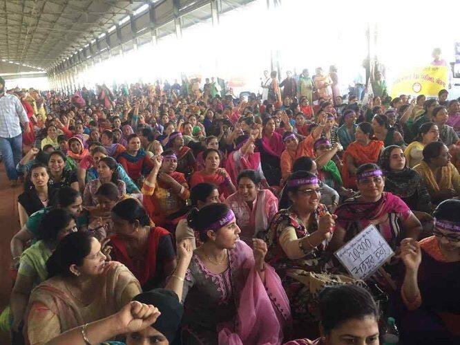 ਅੱਠ ਹਜ਼ਾਰ ਅਧਿਆਪਕਾਂ 'ਤੇ ਸੜਕ ਰੋਕਣ ਤੇ 'ਨਾਜਾਇਜ਼' ਧਰਨੇ ਦਾ ਕੇਸ ਦਰਜ