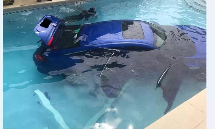 ਇਸ ਤੋਂ ਬਾਅਦ ਔਰਤ ਨੇ ਪੁਲਿਸ ਨੂੰ ਫ਼ੋਨ ਕਰ ਸੱਦਿਆ ਤਾਂ ਕਿਤੇ ਜਾ ਕੇ ਸਾਰਿਆਂ ਨੂੰ ਬਾਹਰ ਕੱਢਿਆ ਗਿਆ।