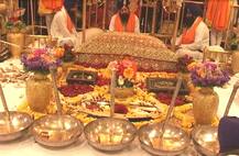 ਗੁਰਪੁਰਬ ਮੌਕੇ ਸਜਾਏ ਸੁੰਦਰ ਜਲੌਅ