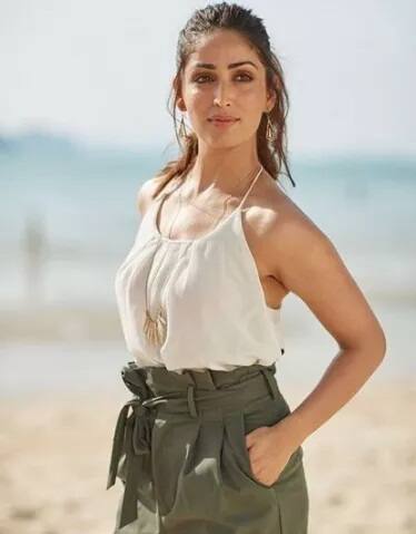 ਯਾਮੀ ਗੌਤਮ- ਬਾਲੀਵੁੱਡ ਵਿੱਚ ਅਦਾਕਾਰਾ ਯਾਮੀ ਗੌਤਮ ਦਾ ਸਰੀਰ ਅਥਲੀਟਾਂ ਵਰਗਾ ਹੈ। ਫਿੱਟ ਰਹਿਣ ਲਈ ਉਹ ਸ਼ਾਕਾਹਾਰੀ ਖ਼ੁਰਾਕ ਹੀ ਲੈਂਦੀ ਹੈ।