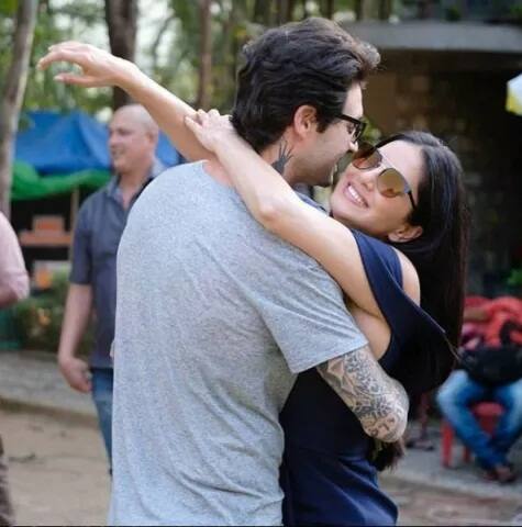 ਸਨੀ ਨੇ ਸੈਰੋਗੇਸੀ ਦੀ ਮਦਦ ਨਾਲ ਜੁੜਵਾ ਬੱਚਿਆਂ ਨੂੰ ਜਨਮ ਦਿੱਤਾ ਹੈ।