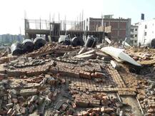 ਜ਼ੀਰਕਪੁਰ \'ਚ ਉਸਾਰੀ ਅਧੀਨ ਇਮਾਰਤ ਢਹਿ-ਢੇਰੀ