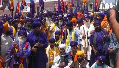 ਮੁਹੱਲਾ ਬੁੱਢਾ ਦਲ ਦੇ ਮੁੱਖ ਗੁਰਦੁਆਰਾ ਬੇਰ ਸਾਹਿਬ, ਦੇਗਸਰ ਸਾਹਿਬ ਤੋ ਚੱਲ ਕੇ ਤਖ਼ਤ ਸ੍ਰੀ ਦਮਦਮਾ ਸਾਹਿਬ ’ਤੇ ਨਤਮਸਤਕ ਹੁੰਦਾ ਹੋਇਆ ਗੁਰਦੁਆਰਾ ਮਹੱਲਸਰ ਸਾਹਿਬ ਪੁੱਜਾ।