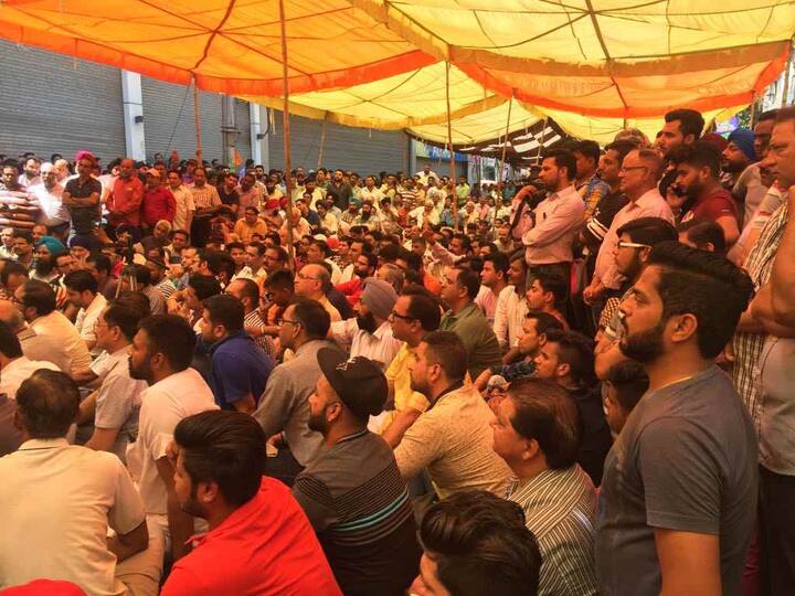ਪੰਜਾਬ ਸਰਕਾਰ ਵੱਲੋਂ ਫਗਵਾੜਾ ਦੇ ਗੋਲ ਚੌਕ ਦਾ ਨਾਮ ਬਦਲ ਕੇ ਸੰਵਿਧਾਨ ਚੌਕ ਰੱਖਣ ਦੀ ਤਜਵੀਜ਼ ਮਗਰੋਂ ਜਨਰਲ ਸਮਾਜ ਮੰਚ ਨੇ ਅੱਜ ਫਗਵਾੜਾ ਬੰਦ ਰੱਖਿਆ ਹੈ। 