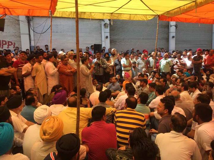 ਮੰਚ ਦੇ ਫਗਵਾੜਾ ਪ੍ਰਧਾਨ ਵਿਜੈ ਸ਼ਰਮਾ ਨੇ ਕਿਹਾ ਕਿ ਮੁੱਖ ਮੰਤਰੀ ਦੇ ਇਸ ਫ਼ੈਸਲੇ ਕਾਰਨ ਜਨਰਲ ਸਮਾਜ ’ਚ ਸਖ਼ਤ ਰੋਸ ਹੈ।