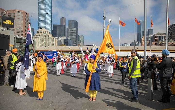 ਮੈਲਬਾਰਨ ਦਾ ਦਿਲ ਕਹੇ ਜਾਂਦੇ ਫੈਡਰੇਸ਼ਨ ਸਕੁਏਰ 'ਤੇ ਖਾਲਸੇ ਦਾ ਜਾਹੋ ਜਲਾਲ ਵੇਖਿਆਂ ਹੀ ਬਣਦਾ ਸੀ। 