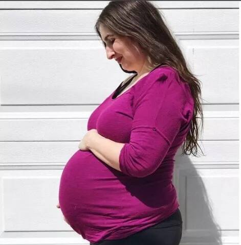 ਡਾਕਟਰ ਨੇ ਦੱਸਿਆ ਕਿ ਗਰਭ ਅਵਸਥਾ ਦੌਰਾਨ ਮਹਿਲਾਵਾਂ ਦੀ ਪ੍ਰੋਲੇਕਟਿਨ ਪਿਟਊਟਰੀ ਗ੍ਰੰਥੀ ਸ਼ੁਰੂ ਹੋ ਜਾਂਦੀ ਹੈ ਜਿਸ ਨਾਲ ਬੱਚੇ ਦੇ ਜਨਮ ਤੋਂ ਬਾਅਦ ਉਹ ਆਸਾਨੀ ਨਾਲ ਦੁੱਧ ਪਿਆ ਸਕਦੀ ਹੈ। 