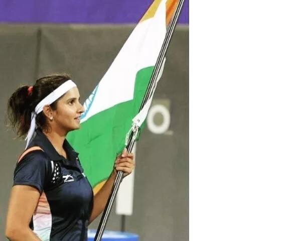 ਸਾਨੀਆ ਨੇ ਕਿਹਾ ਕਿ ਅੰਕਿਤਾ ਰਾਣਾ, ਕਰਮਾਨ ਕੌਰ ਥਾਂਦੀ ਤੇ ਪ੍ਰਾਰਥਨਾ ਥੋਮਬਾਰੇ ਜਿਹੀਆਂ ਖਿਡਾਰਨਾਂ ਟੈਨਿਸ ਦੀ ਨਵੀਂ ਪੀੜ੍ਹੀ ਹੈ।