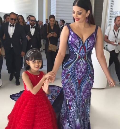 ਐਸ਼ਵਰਿਆ ਨੇ ਕਿਹਾ ਠੀਕ ਏਸੇ ਤਰ੍ਹਾਂ ਜੇਕਰ ਤੁਸੀਂ ਮੇਕਅੱਪ ਨਹੀਂ ਕਰਦੇ ਤਾਂ ਇਸ ਦਾ ਇਹ ਮਤਲਬ ਨਹੀਂ ਕਿ ਤੁਹਾਡੀ ਲੋਕਾਂ ਜਾਂ ਰੰਗਾਂ ਚ ਦਿਲਚਸਪੀ ਨਹੀਂ, ਇਹ ਵੀ ਨਹੀਂ ਕਹਿ ਸਕਦੇ ਕਿ ਤੁਸੀਂ ਮੇਕਅੱਪ ਨਹੀਂ ਕਰਦੇ ਤਾਂ ਤੁਹਾਡਾ ਬਹੁਤ ਦਿਮਾਗ ਹੈ।