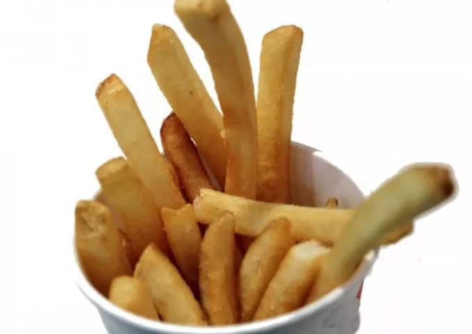 ਫ੍ਰੈਂਚ ਫਰਾਈਜ ਜਾਂ ਫਰਾਈਡ ਚਿਕਨ ਦੇ ਸੇਵਨ ਸਮੇਂ ਇਹ ਧਿਆਨ ਰੱਖਣਾ ਚਾਹੀਦਾ ਹੈ ਕਿ ਇਹ ਬਨਸਪਤੀ ਘਿਓ ਜਾਂ ਹਾਈਡ੍ਰੋਜਨੇਟਿਡ ਫੈਟ 'ਚ ਤਲੇ ਜਾਣ।