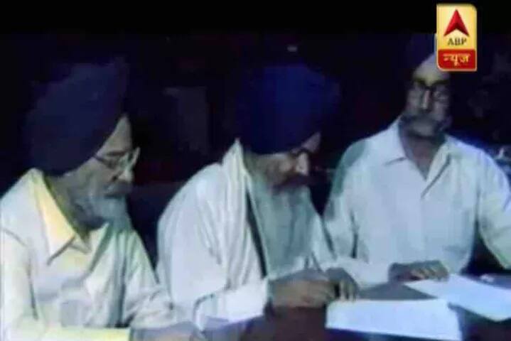 ਪੰਜਾਬ ਵਿੱਚ ਹਾਰ ਤੋਂ ਬਾਅਦ ਅਕਾਲੀ ਦਲ 1973 ਦੇ ਆਨੰਦਪੁਰ ਸਾਹਿਬ ਦੇ ਮਤੇ ਵਾਲੇ ਮੁੱਦੇ 'ਤੇ ਚਲਿਆ ਗਿਆ। ਚੰਡੀਗੜ੍ਹ ਤੇ ਦਰਿਆਵਾਂ ਦੇ ਪਾਣੀ ਦੀ ਵੰਡ ਬਾਰੇ ਅਕਾਲੀਆਂ ਤੇ ਕਾਂਗਰਸੀਆਂ ਵਿੱਚ ਪਹਿਲਾਂ ਤੋਂ ਜਾਰੀ ਸ਼ਬਦੀ ਜੰਗ ਹੋਰ ਤੇਜ਼ ਹੋ ਗਈ। ਸੰਘਰਸ਼ ਤੇਜ਼ ਹੁੰਦਾ ਗਿਆ ਤੇ ਪੰਜਾਬ ਦੀ ਸਿਆਸਤ ਵਿੱਚ ਭਾਸ਼ਾ ਤੇ ਧਰਮ ਦਾ ਦਖ਼ਲ ਵਧ ਗਿਆ। ਉੱਪਰੋਂ ਮਰਦਮੁਸ਼ਮਾਰੀ ਸਮੇਂ ਅਖ਼ਬਾਰ ਪੰਜਾਬ ਕੇਸਰੀ ਸਮੂਹ ਦੇ ਸੰਪਾਦਕ ਲਾਲਾ ਜਗਤ ਨਾਰਾਇਣ ਨੇ ਪੰਜਾਬ ਦੀ ਹਿੰਦੂ ਵਸੋਂ ਨੂੰ ਆਪਣੀ ਮਾਤ ਭਾਸ਼ਾ ਹਿੰਦੀ ਦਰਜ ਕਰਵਾਉਣ ਲਈ ਪ੍ਰੇਰਿਤ ਕਰਨ ਵਜੋਂ ਵਿਸ਼ੇਸ਼ ਮੁਹਿੰਮ ਚਲਾ ਦਿੱਤੀ। ਇਸ 'ਤੇ ਭਿੰਡਰਾਂਵਾਲੇ ਕਾਫੀ ਨਾਰਾਜ਼ ਹੋਏ। 