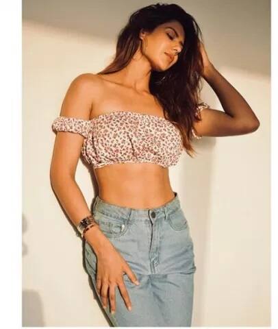 ਸਾਲ 2014 ਵਿੱਚ 'ਪੰਜਾਬ 1984' ਨਾਲ ਉਸ ਦੀ ਦਿਲਜੀਤ ਦੋਸਾਂਝ ਨਾਲ ਜੋੜੀ ਨੂੰ ਖ਼ੂਬ ਸਲਾਹਿਆ ਗਿਆ ਸੀ। 