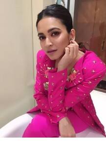 ਬਾਥ ਟੱਬ \'ਚ ਸਿਰਫ਼ ਨਹਾਇਆ ਨਹੀਂ, ਫ਼ੋਟੋਸ਼ੂਟ ਵੀ ਹੋ ਸਕਦੈ