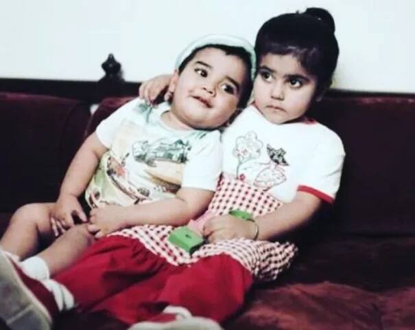 ਏਕਤਾ ਦੇ ਜਨਮ ਦਿਨ ਮੌਕੇ ਉਨ੍ਹਾਂ ਦੇ ਭਾਈ ਤੇ ਬਾਲੀਵੁੱਡ ਅਦਾਕਾਰ ਤੁਸ਼ਾਰ ਕਪੂਰ ਨੇ ਵੀ ਇੱਕ ਸੁੰਦਰ ਤਸਵੀਰ ਸਾਂਝੀ ਕੀਤੀ। ਵੇਖੋ ਜਨਮ ਦਿਨ ਪਾਰਟੀ ਦੀਆਂ ਕੁਝ ਹੋਰ ਤਸਵੀਰਾਂ। 