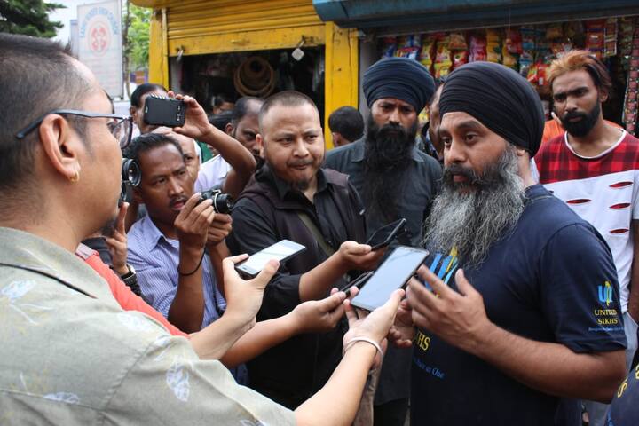 ਇਹ ਚਹਿਲ-ਪਹਿਲ ਦਾ ਇੱਕ ਕਾਰਨ ਸਿੱਖ ਭਾਈਚਾਰੇ ਦੇ ਹੱਕ ’ਚ ਖੜ੍ਹਨ ਵਾਲੇ ਯੂਨਾਈਟਿਡ ਸਿੱਖਸ ਦੇ ਸੇਵਾਦਾਰ ਮਹਿਮਾਨ ਹਨ।