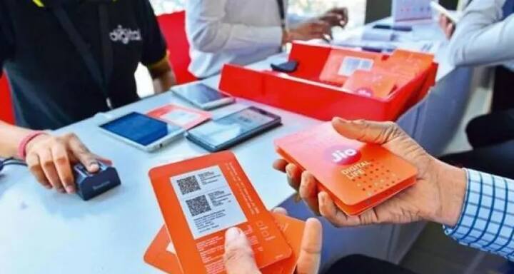     498 ਰੁਪਏ ਵਿੱਚ ਹੁਣ ਹਰ ਦਿਨ 3.5 GB ਡੇਟਾ ਦਿੱਤਾ ਜਾਏਗਾ। ਇਸ ਦੀ ਵੈਲਿਡਿਟੀ 28 ਦਿਨ ਹੈ।