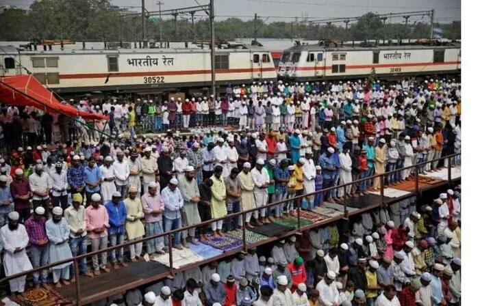 ਅੱਜ ਈਦ-ਉਲ-ਫ਼ਿਤਰ ਮਨਾਈ ਜਾ ਰਹੀ ਹੈ। ਈਦ-ਉਲ-ਫ਼ਿਤਰ ਨੂੰ ਸਿਰਉਂ ਈਦ ਜਾਂ ਮਿੱਠੀ ਈਦ ਵੀ ਕਿਹਾ ਜਾਂਦਾ ਹੈ।