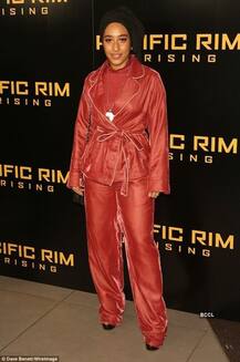 ਮਾਡਲ ਨੂੰ ‘ਹਿਜਾਬ’ ਪਾਉਣਾ ਪਿਆ ਮਹਿੰਗਾ, ਗਵਾਈ ਨੌਕਰੀ