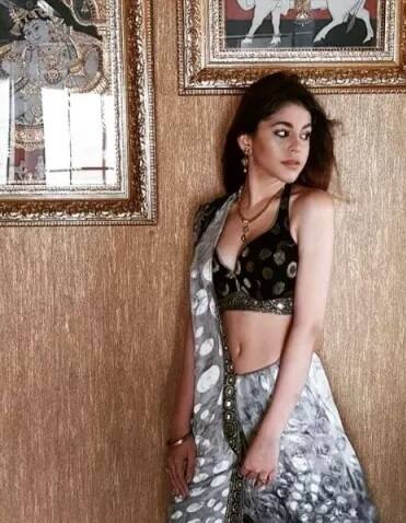 ਤਹਾਨੂੰ ਦੱਸ ਦਈਏ ਕਿ ਆਲਿਆ ਆਪਣੀ ਆਲੋਚਨਾ ਕਰਨ ਵਾਲਿਆਂ ਨੂੰ ਜਵਾਬ ਦੇਣਾ ਨਹੀਂ ਭੁੱਲਦੀ। ਜੇਕਰ ਕਿਸੇ ਨੇ ਕੁਝ ਗਲਤ ਕਿਹਾ ਤਾਂ ਉਹ ਜਵਾਬ ਦੇਣ ਤੋਂ ਘਬਰਾਉਂਦੀ ਨਹੀਂ।