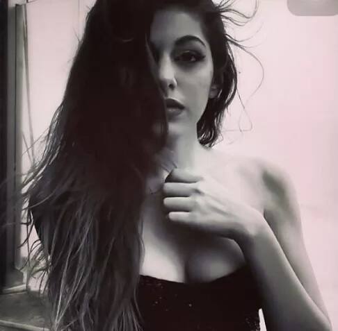 ਉਨ੍ਹਾਂ ਆਪਣੇ ਬਲੌਗ 'ਚ ਲਿਖਿਆ ਸੀ ਕਿ ਜੇਕਰ ਉਨ੍ਹਾਂ ਕੋਈ ਡ੍ਰੈਸ ਪਹਿਨੀ ਹੈ ਜਿਸ 'ਚ ਉਸ ਦਾ ਕੋਈ ਅੰਗ ਦਿਖ ਰਿਹਾ ਹੈ ਤਾਂ ਇਸ ਦਾ ਮਤਲਬ ਇਹ ਨਹੀਂ ਕਿ ਉਹ ਕੁਝ ਐਕਸਪੋਜ਼ ਕਰ ਰਹੀ ਹੈ ਜਾਂ ਕਿਸੇ ਤਰ੍ਹਾਂ ਦੀ ਕੋਈ ਸੈਕਸੂਅਲ ਅਪੀਲ ਕਰ ਰਹੀ ਹੈ।