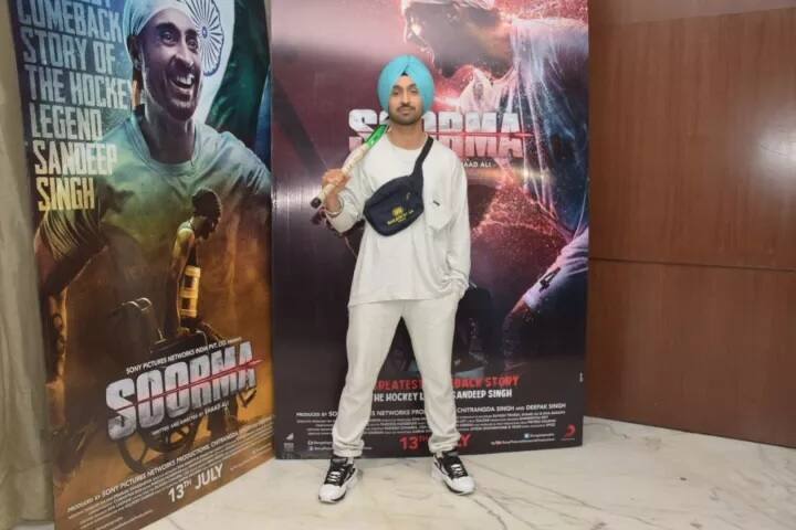 ਇਸਤੋਂ ਪਹਿਲਾਂ ਸੰਦੀਪ ਦਾ ਰੋਲ ਰਣਵੀਰ ਸਿੰਘ ਨੂੰ ਆਫਰ ਕੀਤਾ ਗਿਆ ਸੀ ਪਰ ਉਨ੍ਹਾਂ ਨੇ ਡੇਟ ਨਾ ਹੋਣ ਦੀ ਵਜ੍ਹਾ ਨਾਲ ਫਿਲਮ ਤੋਂ ਪਾਸਾ ਵੱਟ ਲਿਆ ਸੀ।